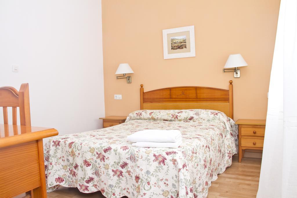 Pension La Palma Эль-Пуэрто-де-Санта-Мария Экстерьер фото